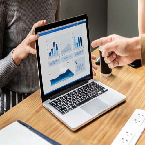 What is the Difference Between IT Services and IT Consulting?
